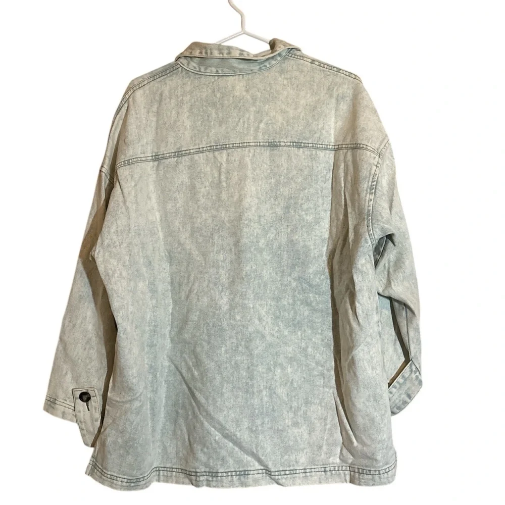 Light Denim Button-Up Jacket - Picture 3 of 4